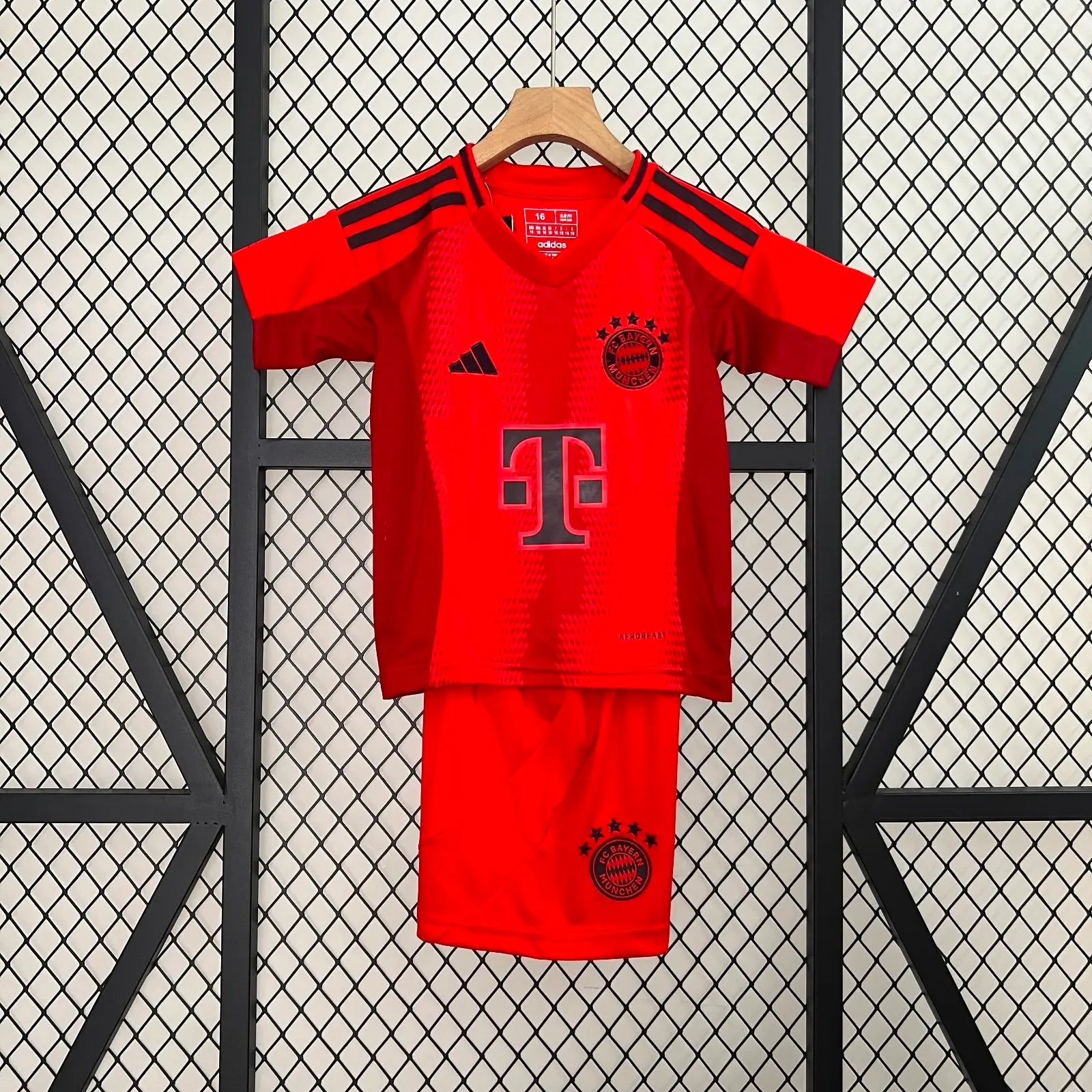 24/25 Ensemble Enfant Bayern Munich - MaillotKing