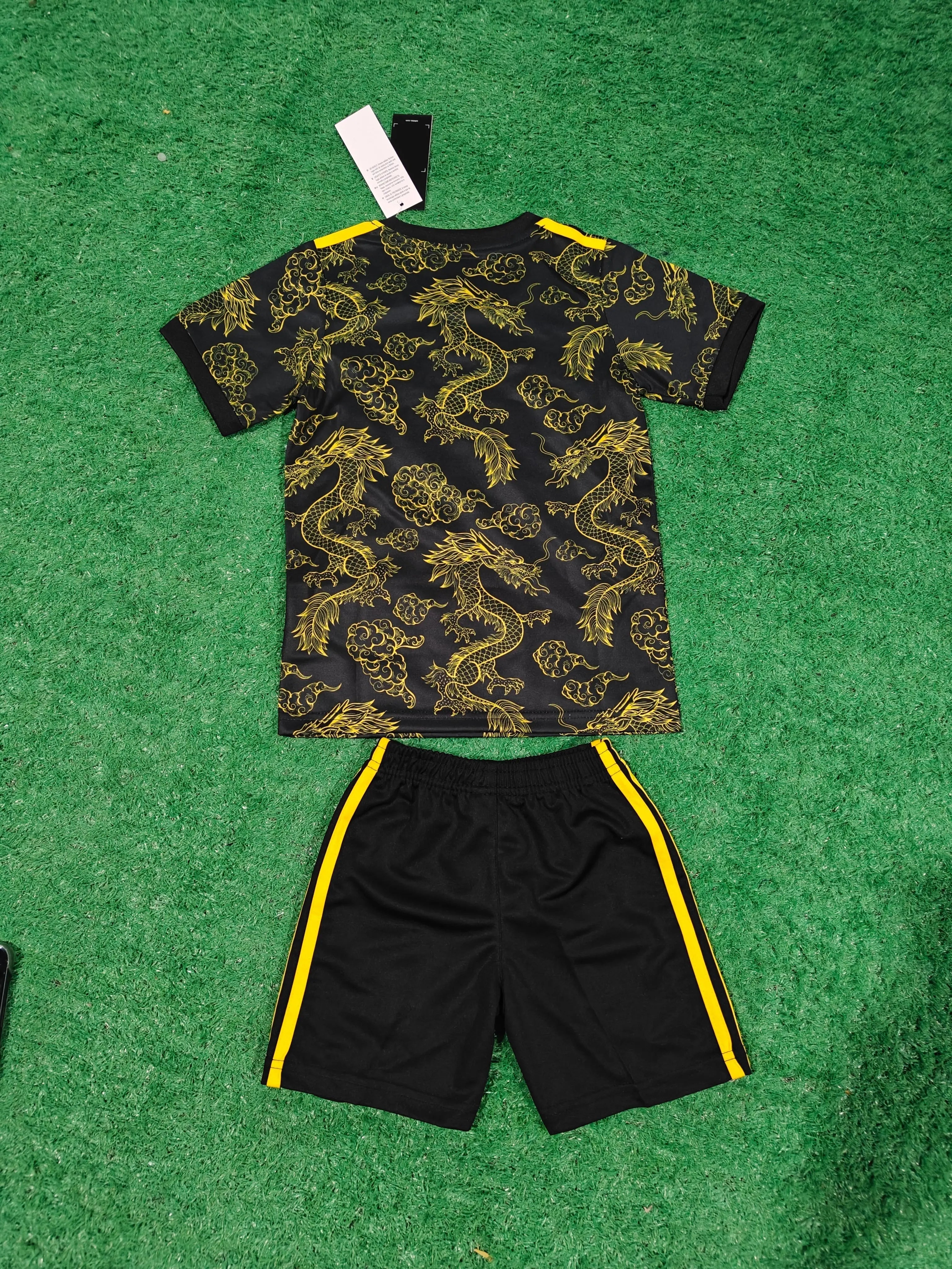 24/25 Ensemble Enfant Real Madrid Spécial - MaillotKing
