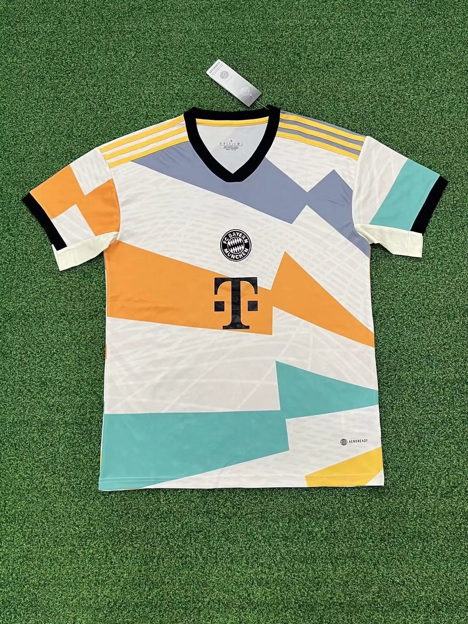 Bayern Munich maillot Édition spéciale 2022 2023 L'Univers Du Maillot