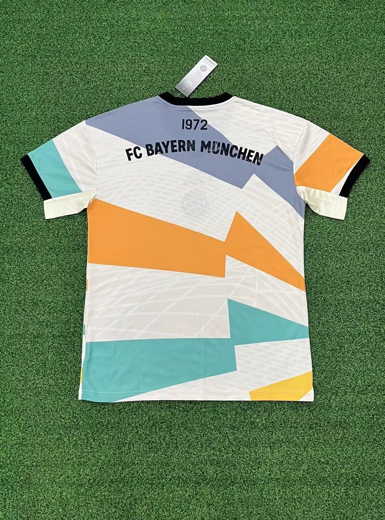 Bayern Munich maillot Édition spéciale 2022 2023 L'Univers Du Maillot
