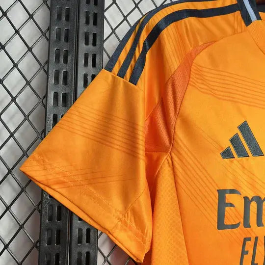 MAILLOT RÉAL MADRID EXTÉRIEUR 2024/25 - MaillotKing