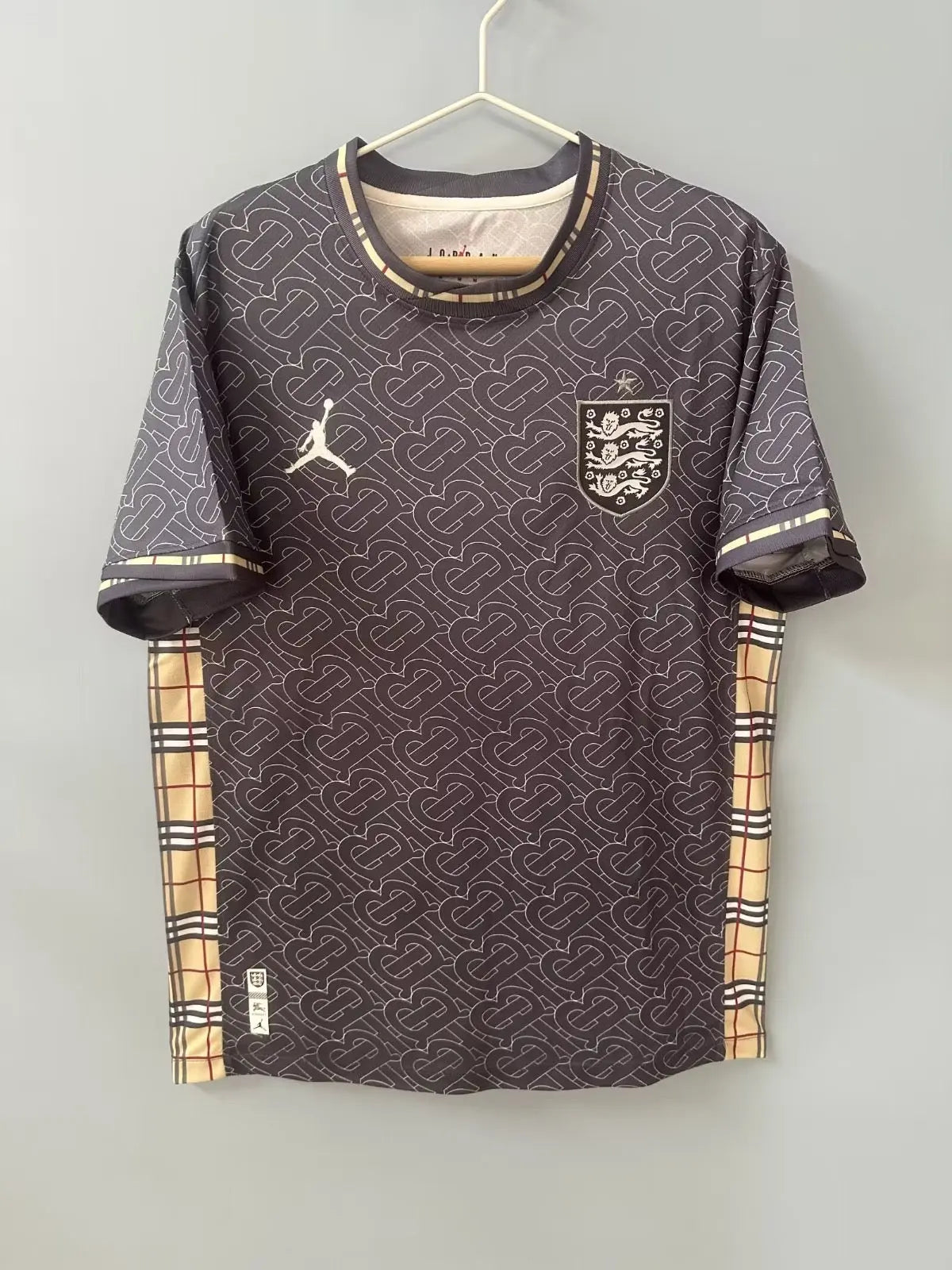 Maillot 24/25 Angleterre Marron Spécial - MaillotKing