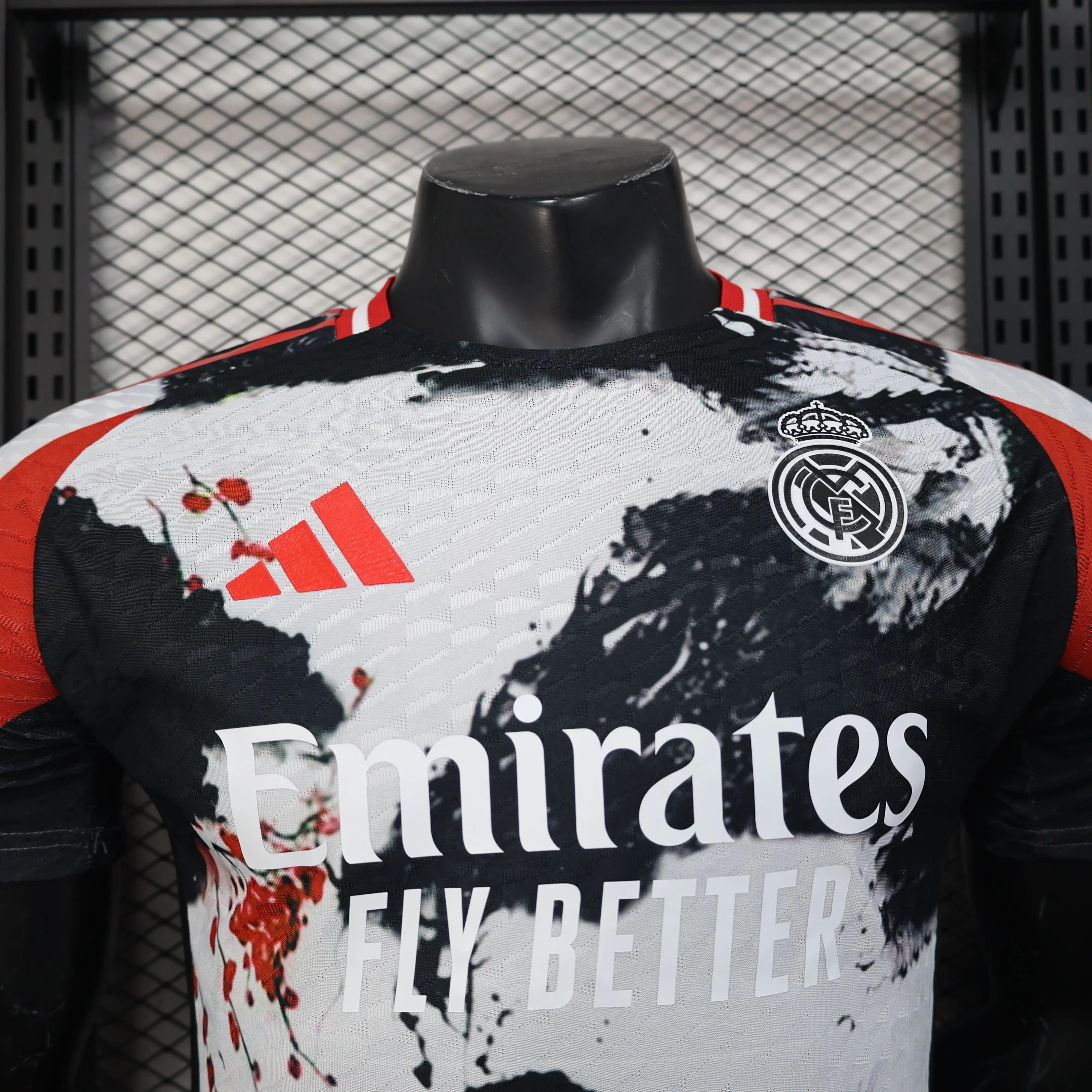 Maillot Réal Madrid concept 2025-2026 - MaillotKing