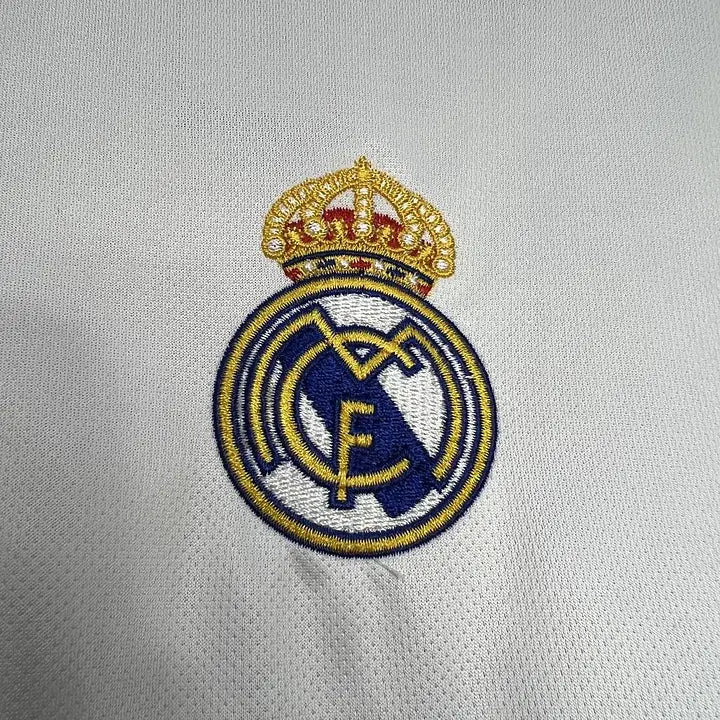 Maillot Real Madrid foot concept 2024 2025 - MaillotKing