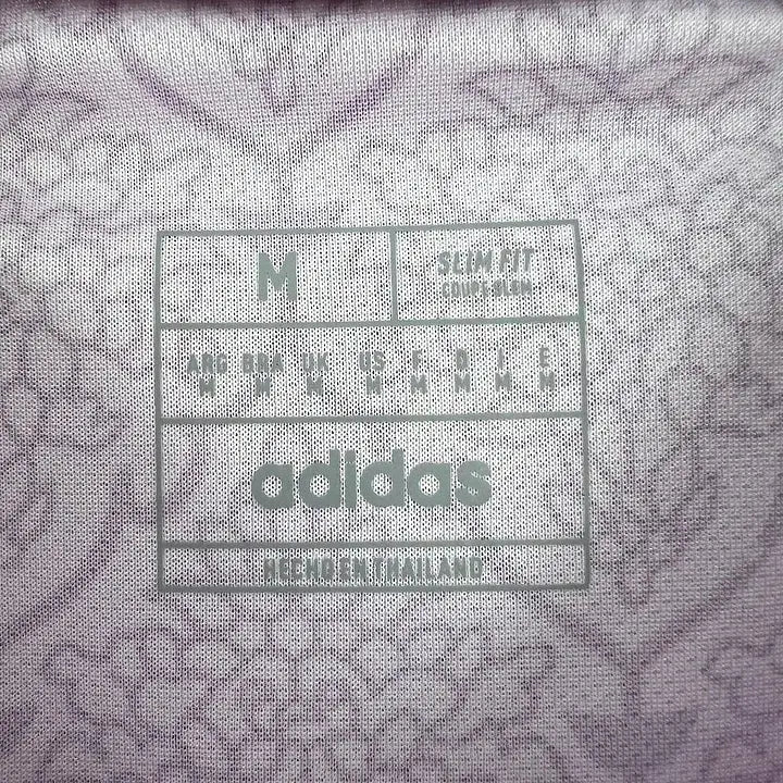 Maillot Real Madrid foot concept rose 2024 2025 - MaillotKing