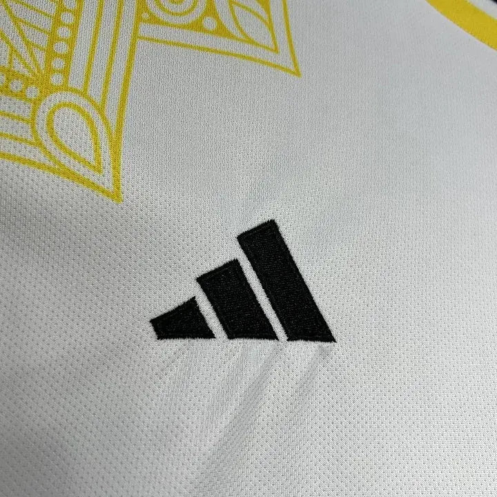 Maillot Real Madrid foot concept 2024 2025 - MaillotKing